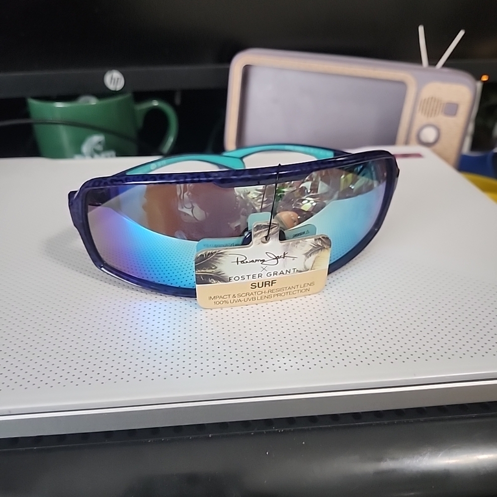 Foster Grant Surf Sunglasses AH0924